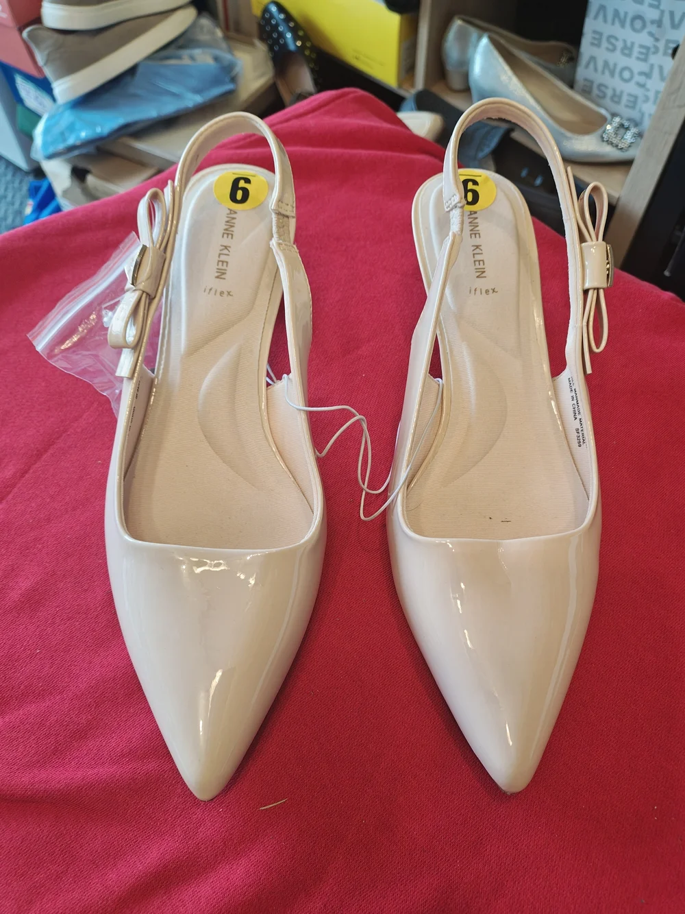 Anne Klein Beige Patent Pointed Toe Slingback Pumps 9M